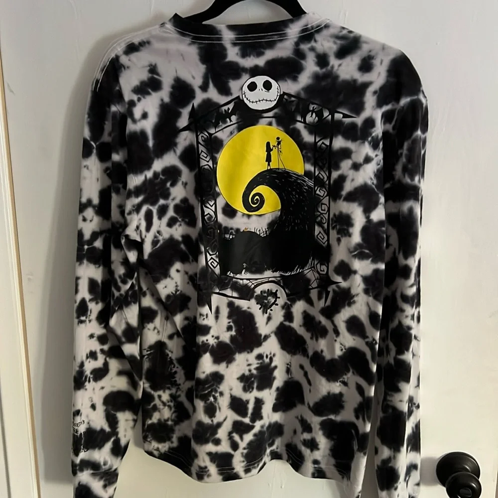 Disney Nightmare Before Christmas Long Sleeve - Picture 1 of 3